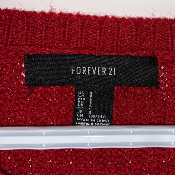 Red knit sweater - Picture 3 of 3